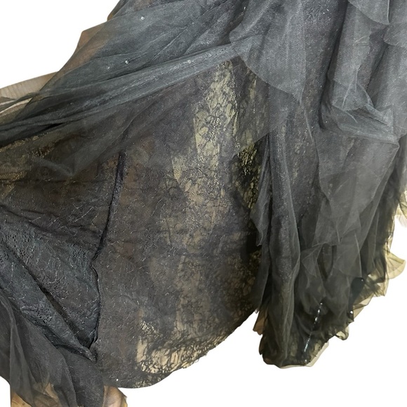 NWT  BETSY & ADAM “ANGELINA" LONG STRAPLESS MESH FLOOR LENGTH RUFFLE DRESS - Picture 5 of 10